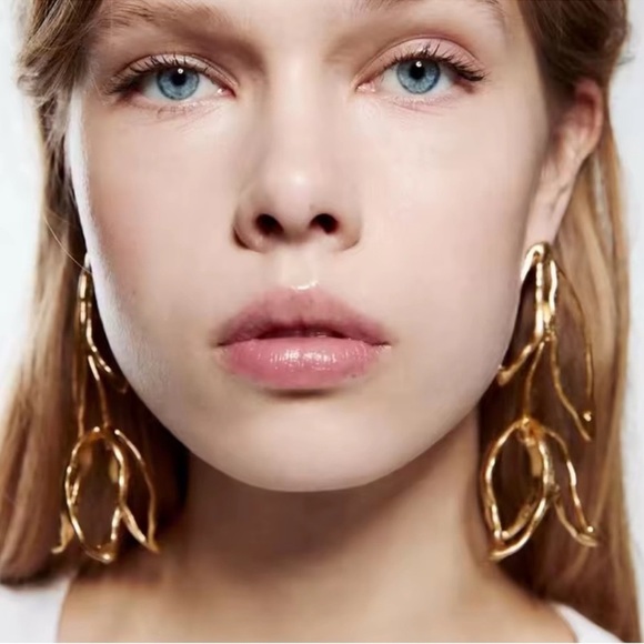 Zara Tulip Gold Drop Earrings - Picture 3 of 6